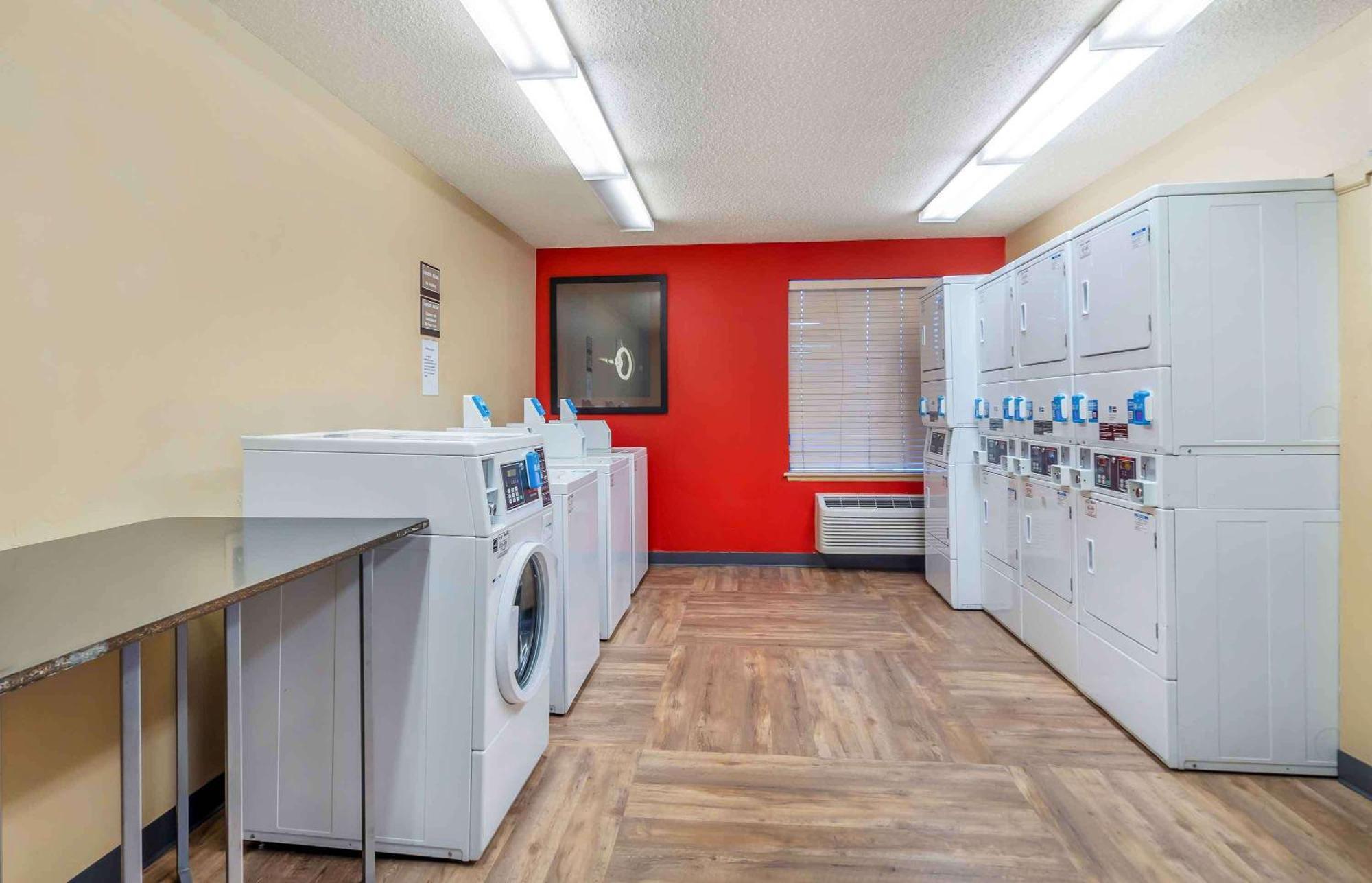 Extended Stay America Select Suites - Chicago - Downers Grove Exteriér fotografie