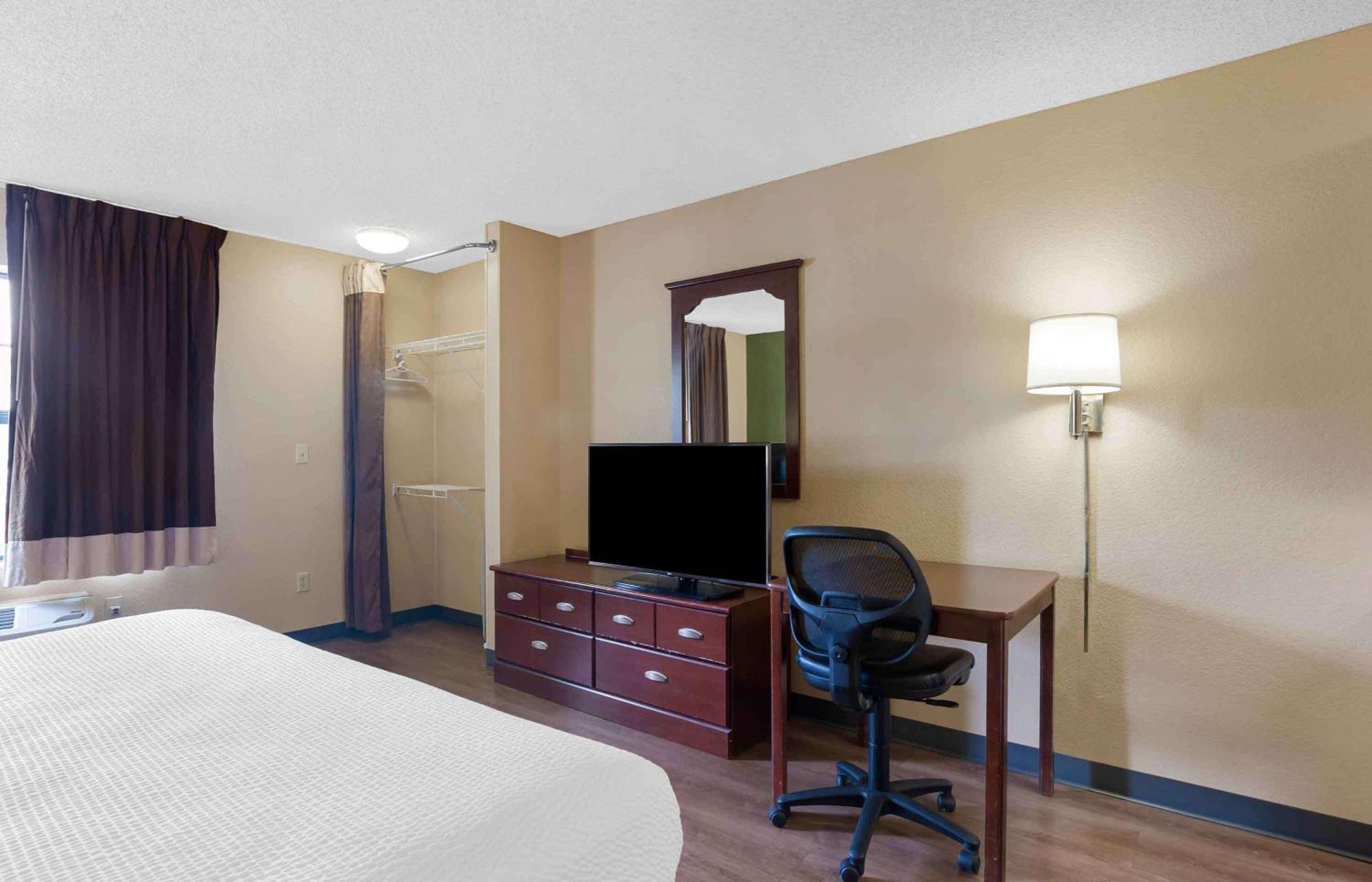 Extended Stay America Select Suites - Chicago - Downers Grove Exteriér fotografie